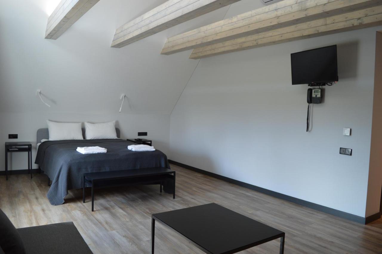 Baltas Gandras Otel Naisiai Dış mekan fotoğraf